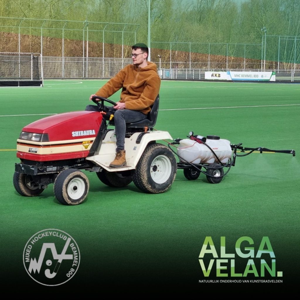 Duurzaam hockeyveld-onderhoud bij MHC Bemmel 800 met MO5 Sport | AlgaVelan